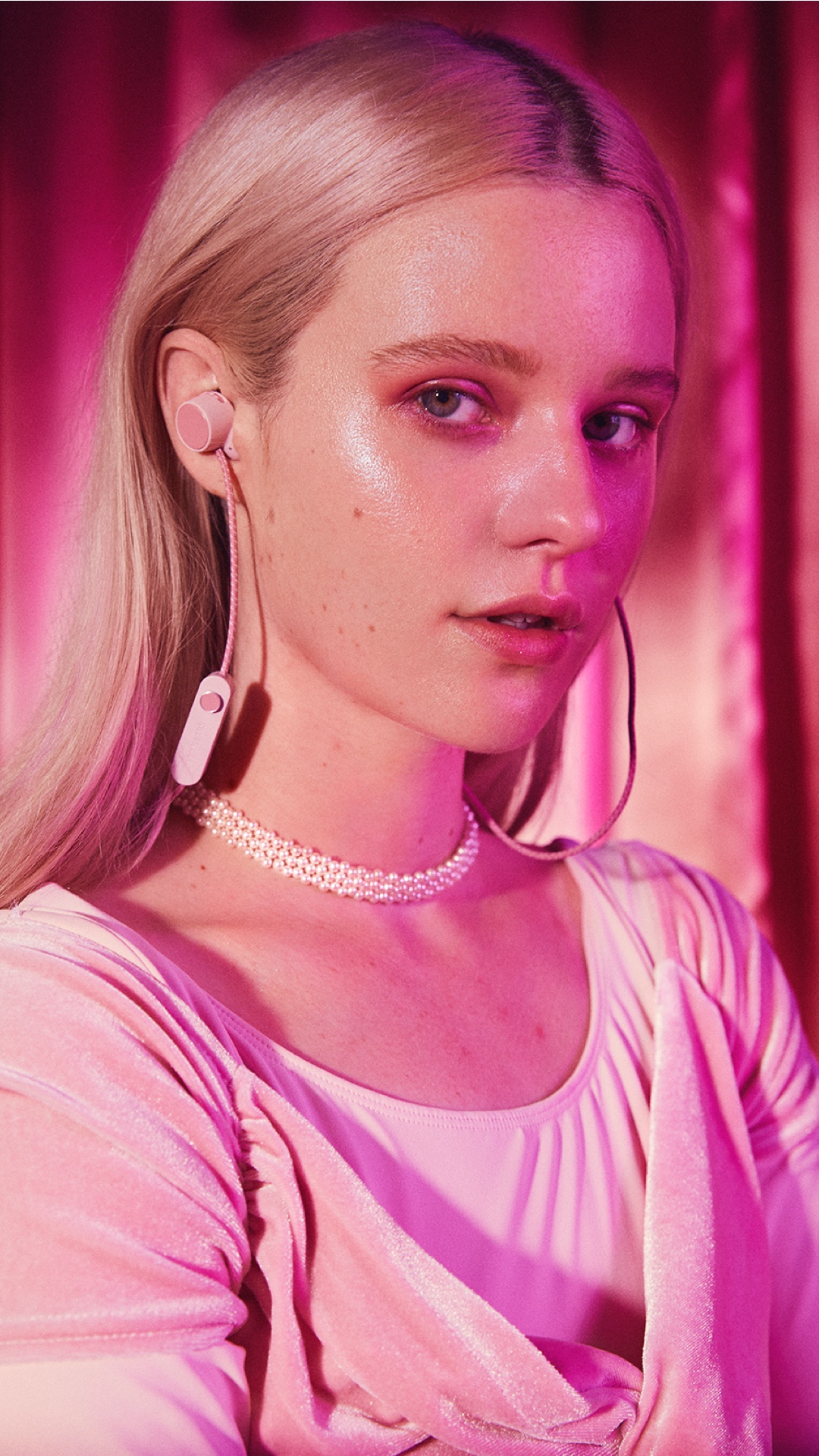 The Pink Collection with Arvida Byström | Urbanears